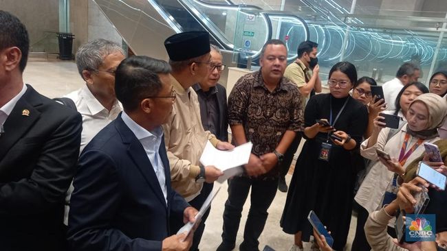 dpr-minta-coretax-disetop-sementara-ini-jawaban-dirjen-pajak_5287855.jpg