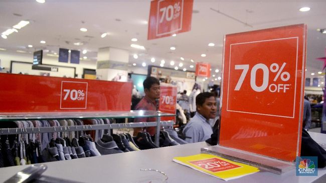 jelang-thr-cair-mall-gelar-pesta-diskon-hingga-70-persen_81d2103.jpg