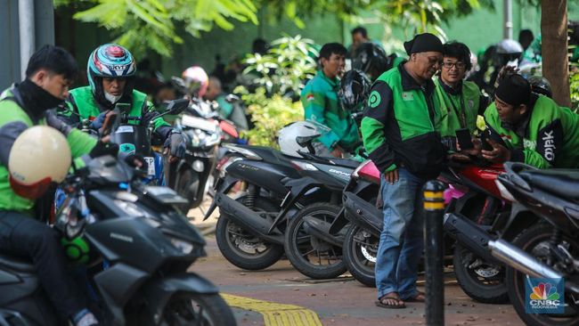 pengumuman-grab-gojek-soal-uang-bonus-lebaran-ojol-dan-besarannya_c887266.jpg