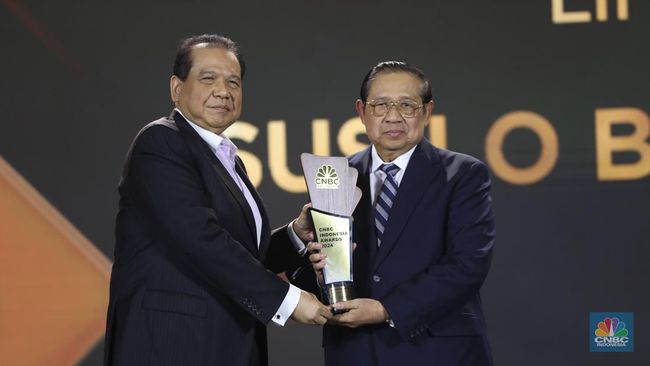 punya-kontribusi-besar-sby-raih-penghargaan-lifetime-achievement_7302738.jpg