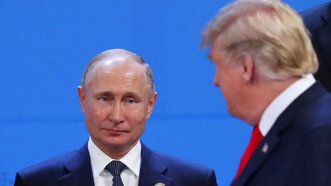 putin-mulai-cemaskan-ekonomi-rusia-trump-jadi-bisa-jadi-jalan-keluar_038a295.jpg