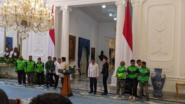 saat-anthony-tan-grab-patrick-walujo-goto-akur-di-depan-prabowo_ccf7740.jpg